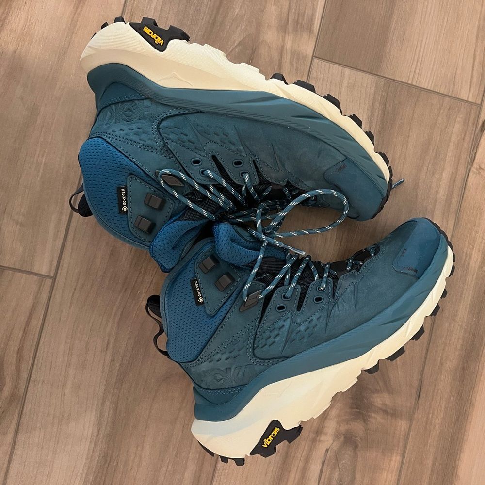 Hoka One One Women Kaha 2 GORE-TEX Blue Coral Size US 6.5B  1123156 BCBGR - Picture 3 of 8